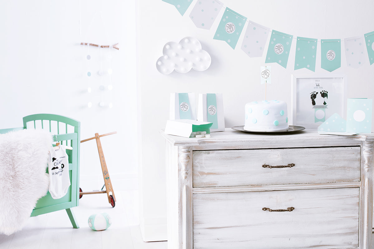 NIO Stempelmotiv - a new baby is born