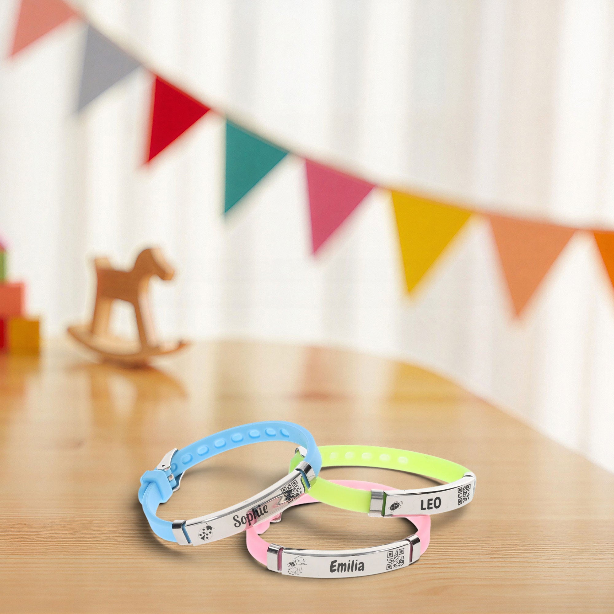 SOS Armband Kinder - Kinderarmband aus Silikon und Edelstahl mit Gravur in 3 Farben