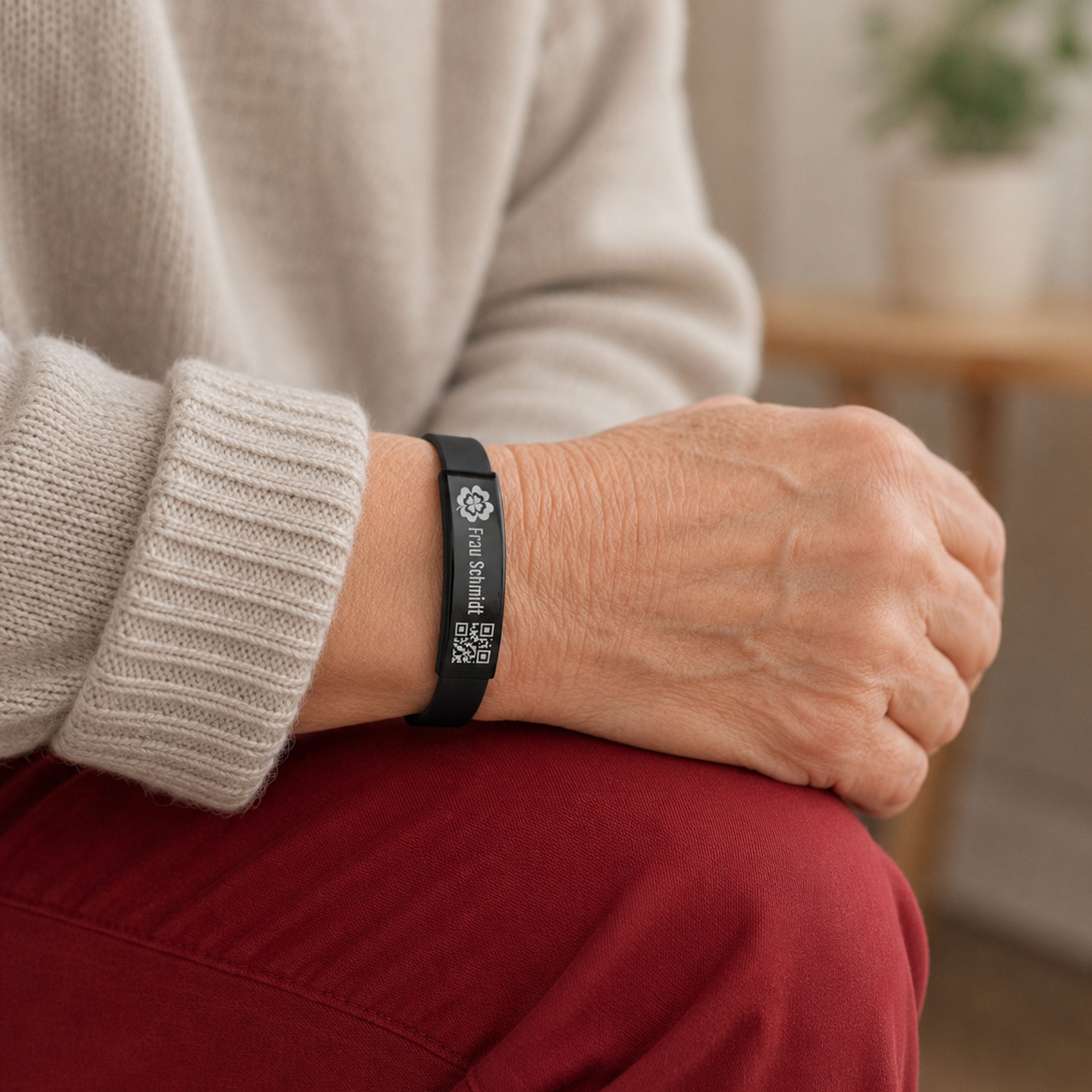 SOS-Armband für Kinder und Senioren mit QR-Code