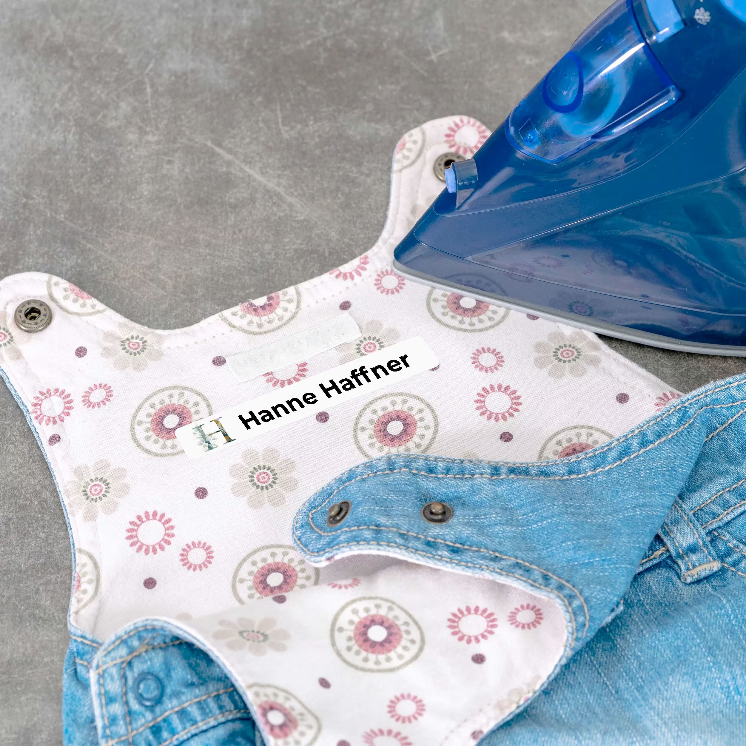 Bügeletiketten Aquarell auf Pullover